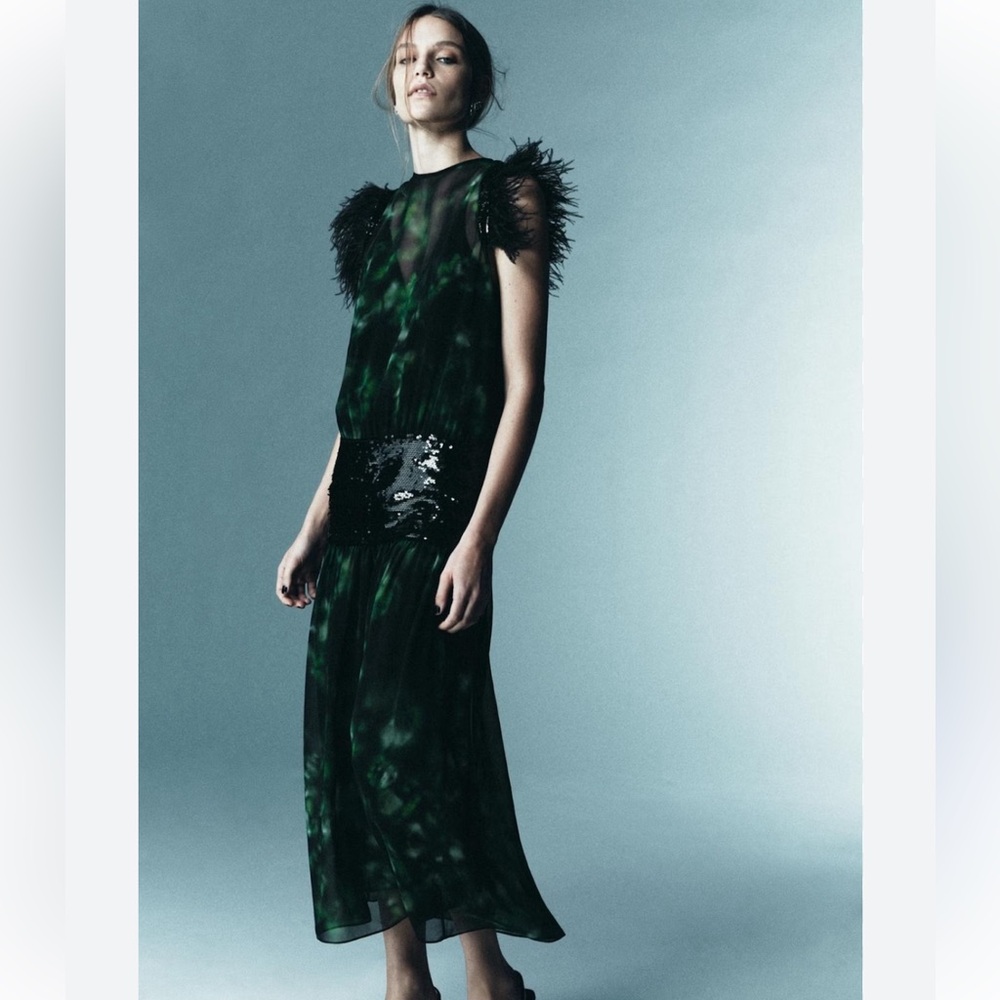Zara NWT Rare Limited Edition green printed dress with feathers and sequins